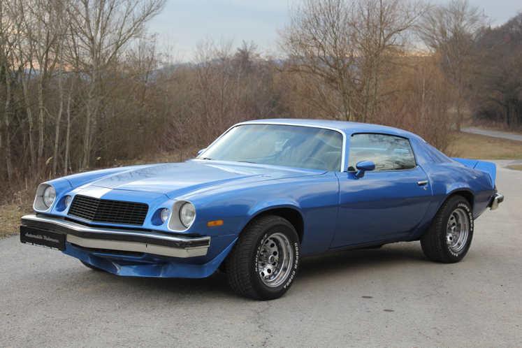 Chevrolet Camaro 1974 Attraktives klassisches Sportcoupe mit neu 