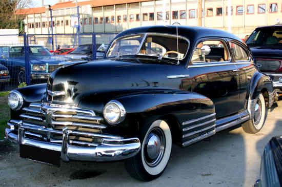 Chevrolet Fleetline 1948 Sechssitziges FastbackCoupe mit seitengesteuertem